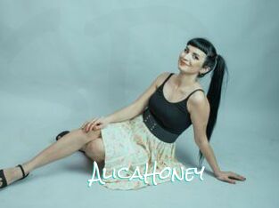 AlicaHoney