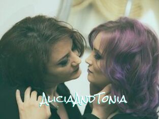 AliciaAndTonia