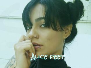 Alice_feet