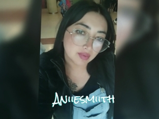 Aniiesmiith