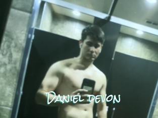 Daniel_devon
