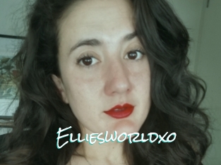 Elliesworldxo