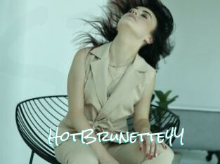 HotBrunette4Y