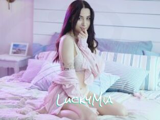 LuckyMia