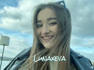 Lunaxeva