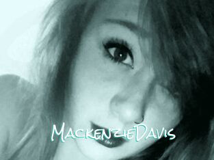 Mackenzie_Davis