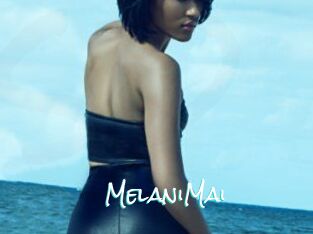 MelaniMai
