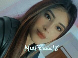 MiaFoxxx18