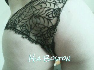 Mia_Boston