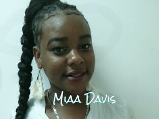Miaa_Davis