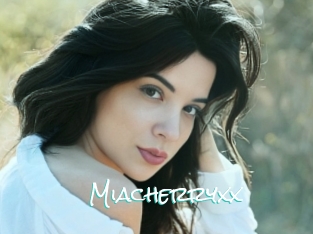 Miacherryxx