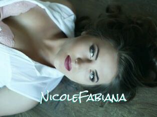 NicoleFabiana
