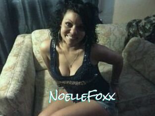 Noelle_Foxx