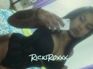 RickiRoxxx