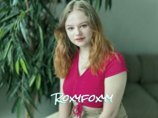 Roxyfoxyy