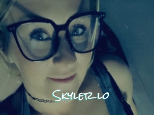 Skyler_lo