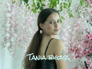 Tania_bigass